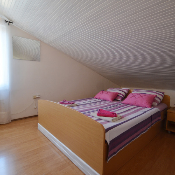 Bedrooms, Galant Apartments, Nautilus Travel Agency Rovinj