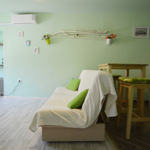 Living room, De Amicis Apartment, Nautilus Travel Agency Rovinj
