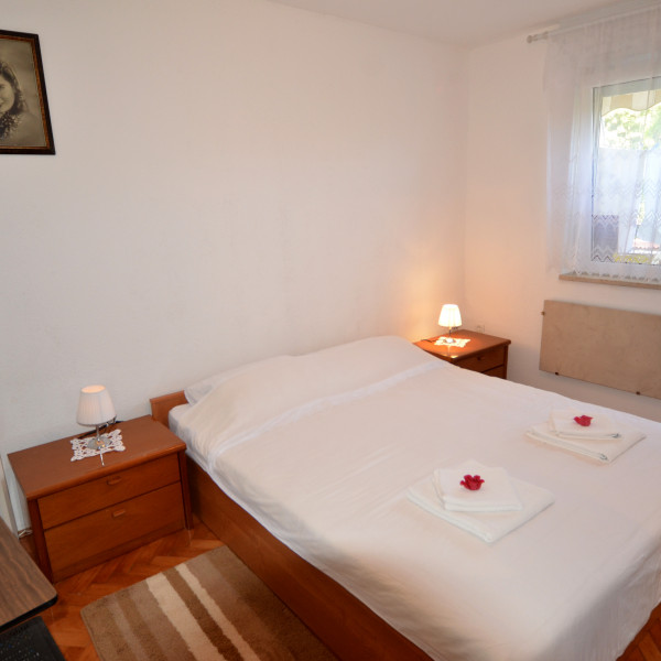 Bedrooms, Marija Apartment, Nautilus Travel Agency Rovinj
