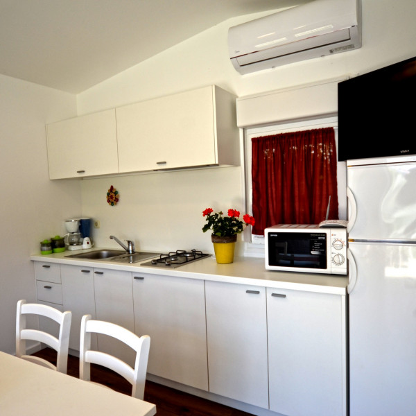Cucina, Donna Apartments, Nautilus Travel- Agenzia turistica Rovinj
